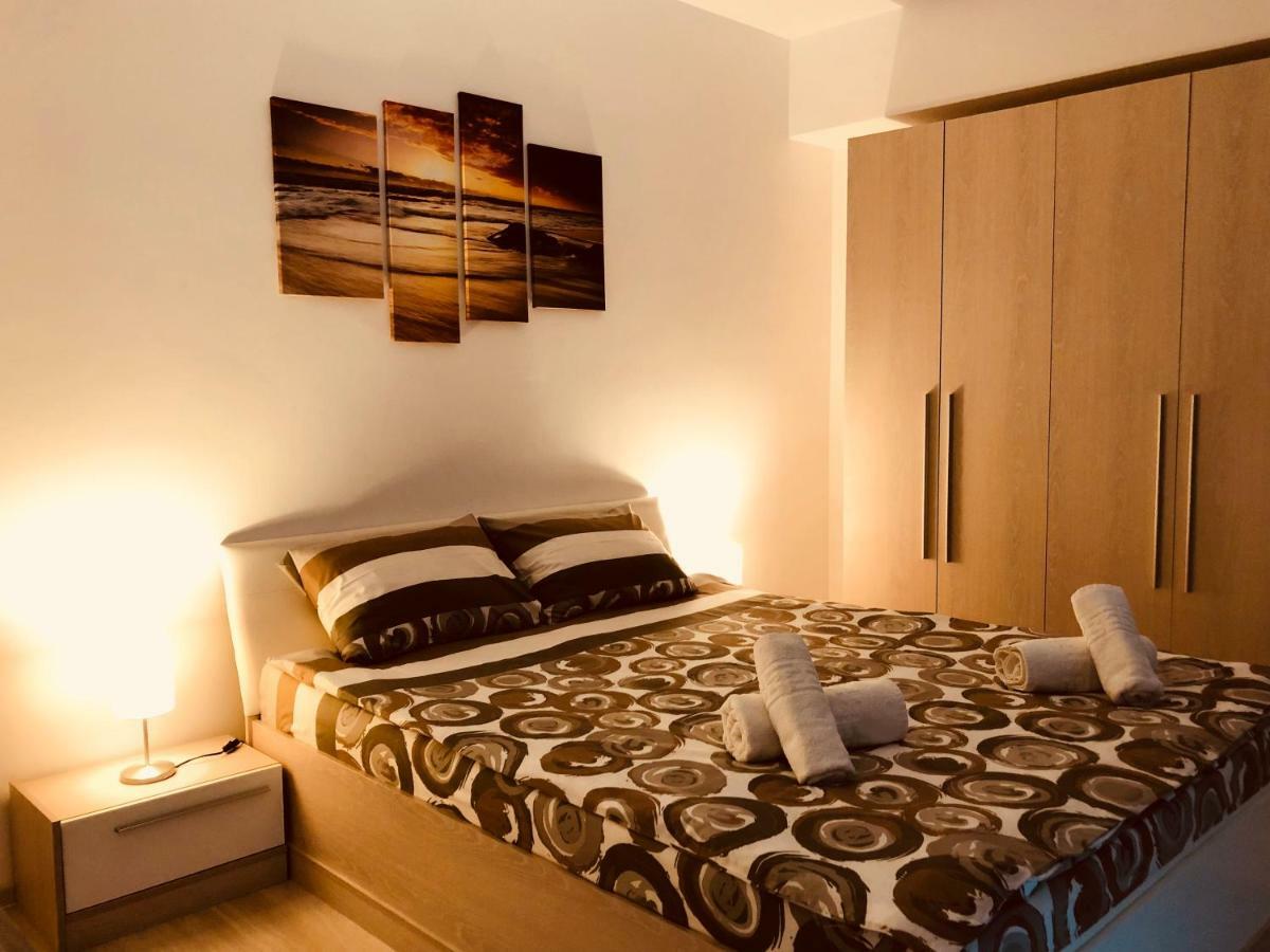 Eme Apartments Braşov Esterno foto