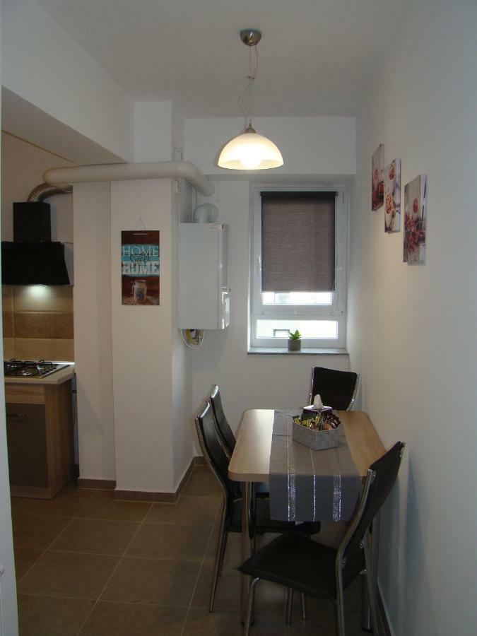Eme Apartments Braşov Esterno foto