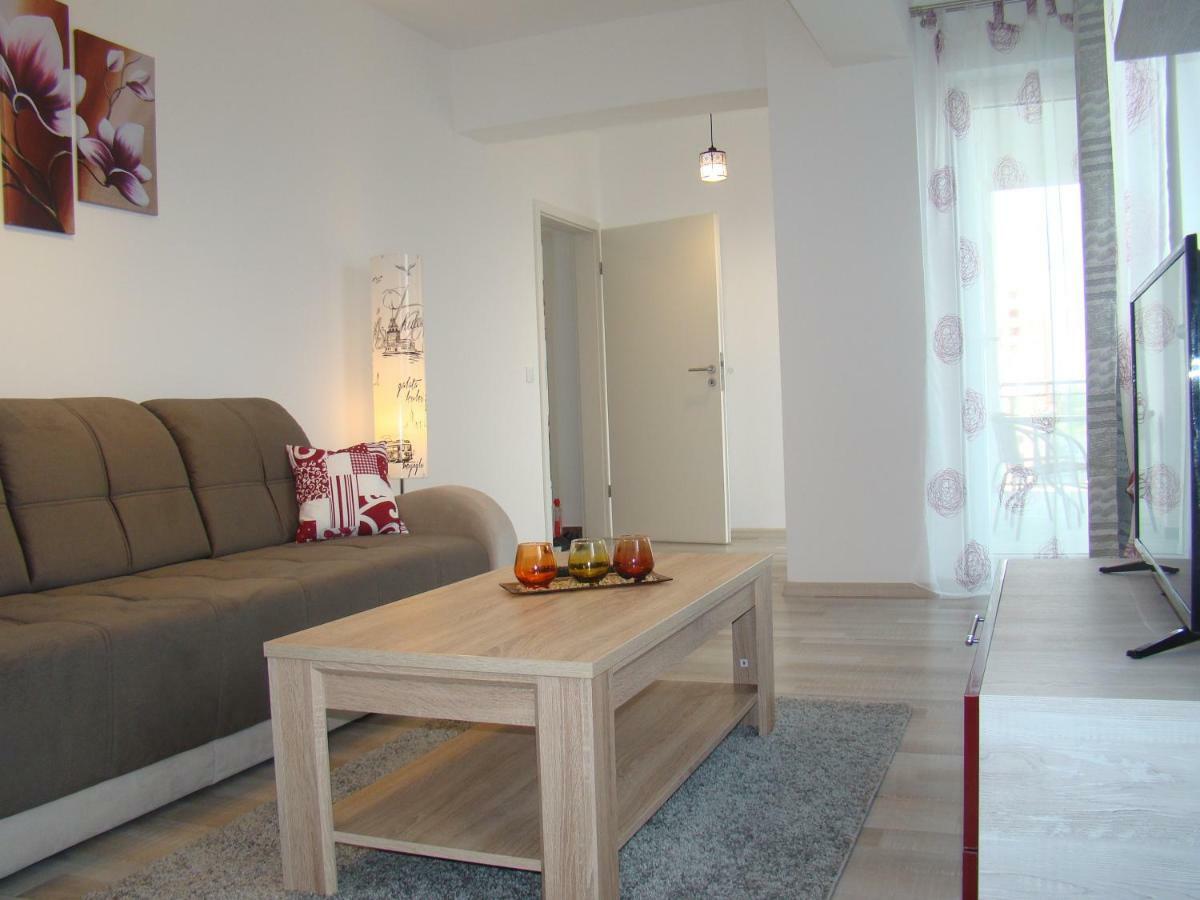 Eme Apartments Braşov Esterno foto