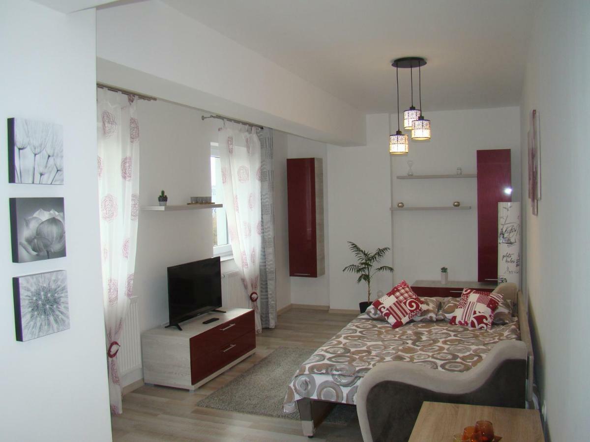 Eme Apartments Braşov Esterno foto