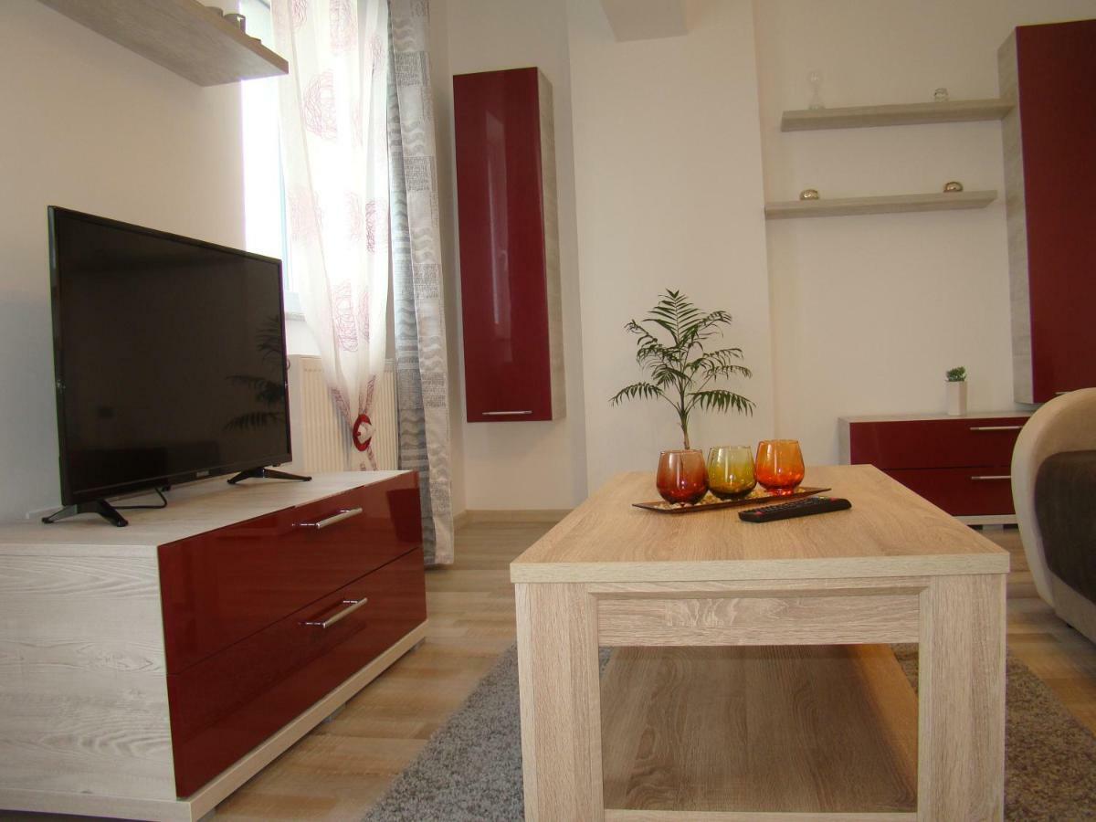 Eme Apartments Braşov Esterno foto